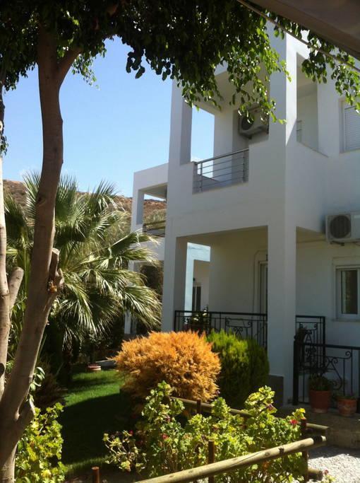 Korfes Apartments Kamilári Exterior foto